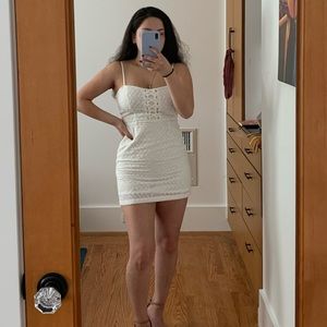 White lace mini dress S